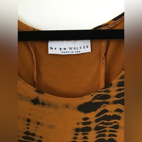 Bryn Walker Graphic Orange and Black Sleeveless Tank Top - Picture 2 of 6